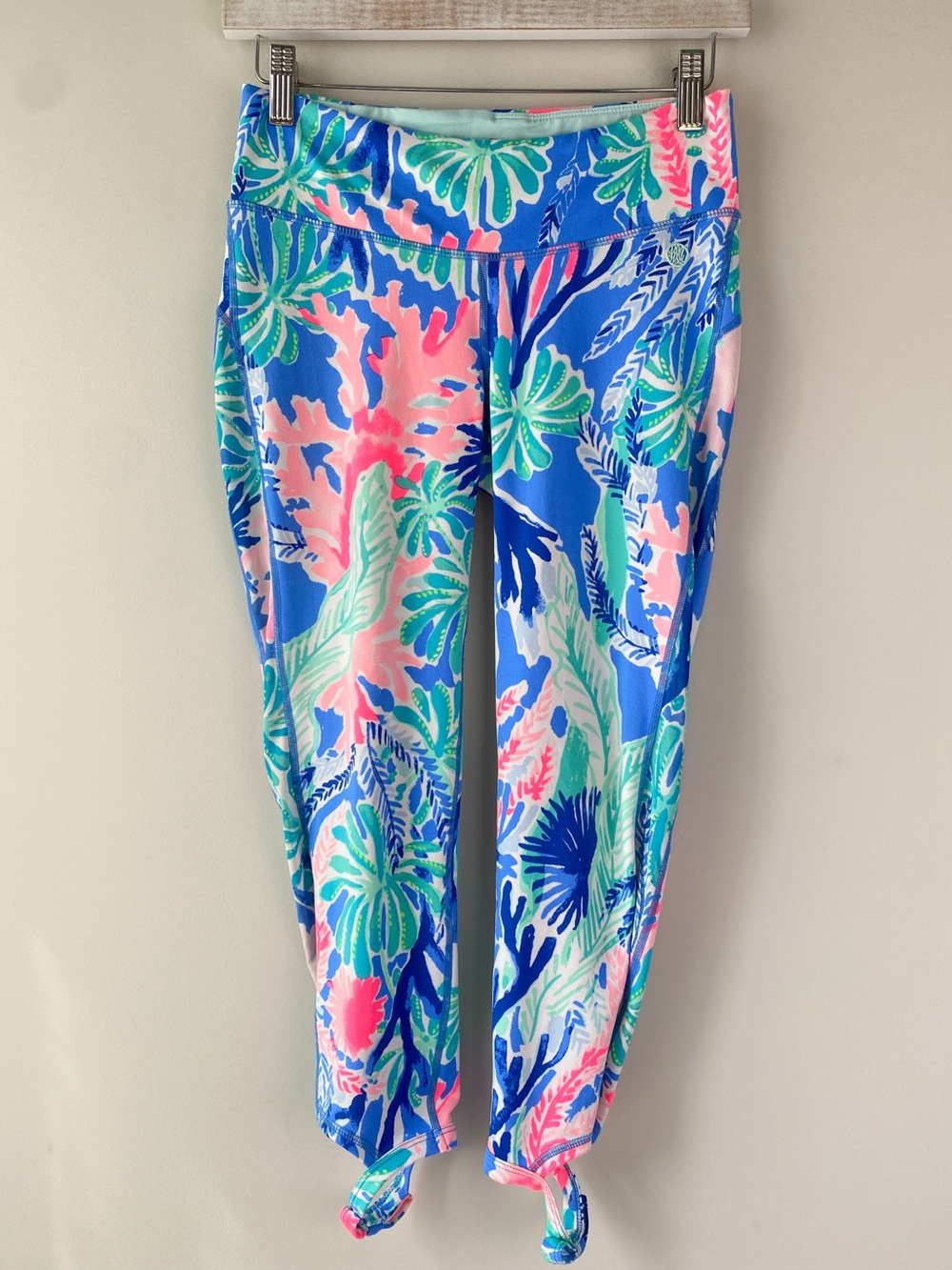 Lilly Pulitzer Luxletic Gemma Weekender Cropped Leggings S Blue Jet Stream Bold